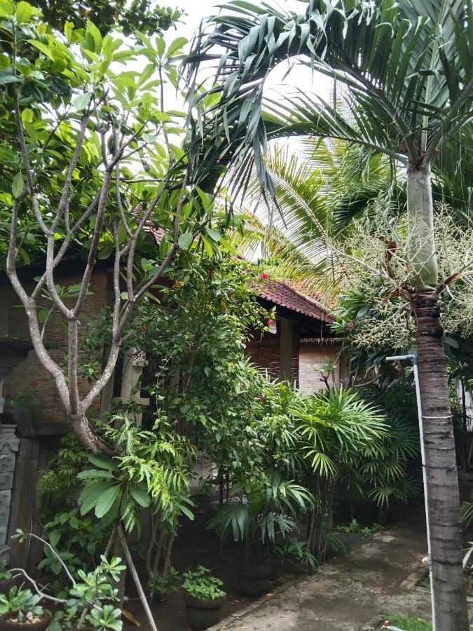 Pondok Aldi Hostel Amed Exteriér fotografie