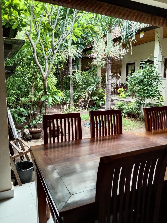 Pondok Aldi Hostel Amed Exteriér fotografie