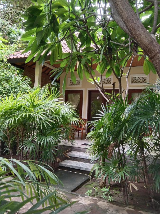 Pondok Aldi Hostel Amed Exteriér fotografie