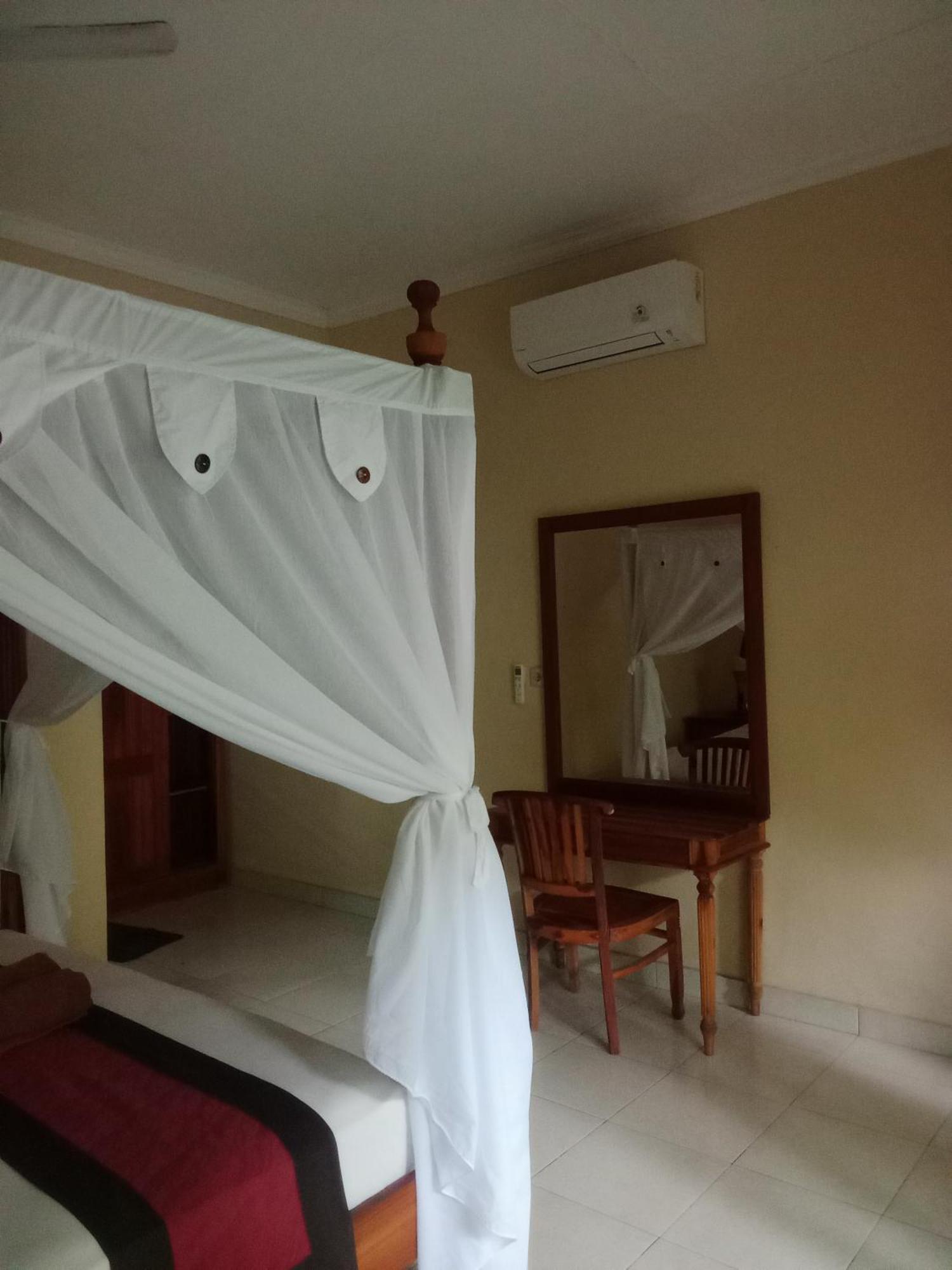 Pondok Aldi Hostel Amed Exteriér fotografie