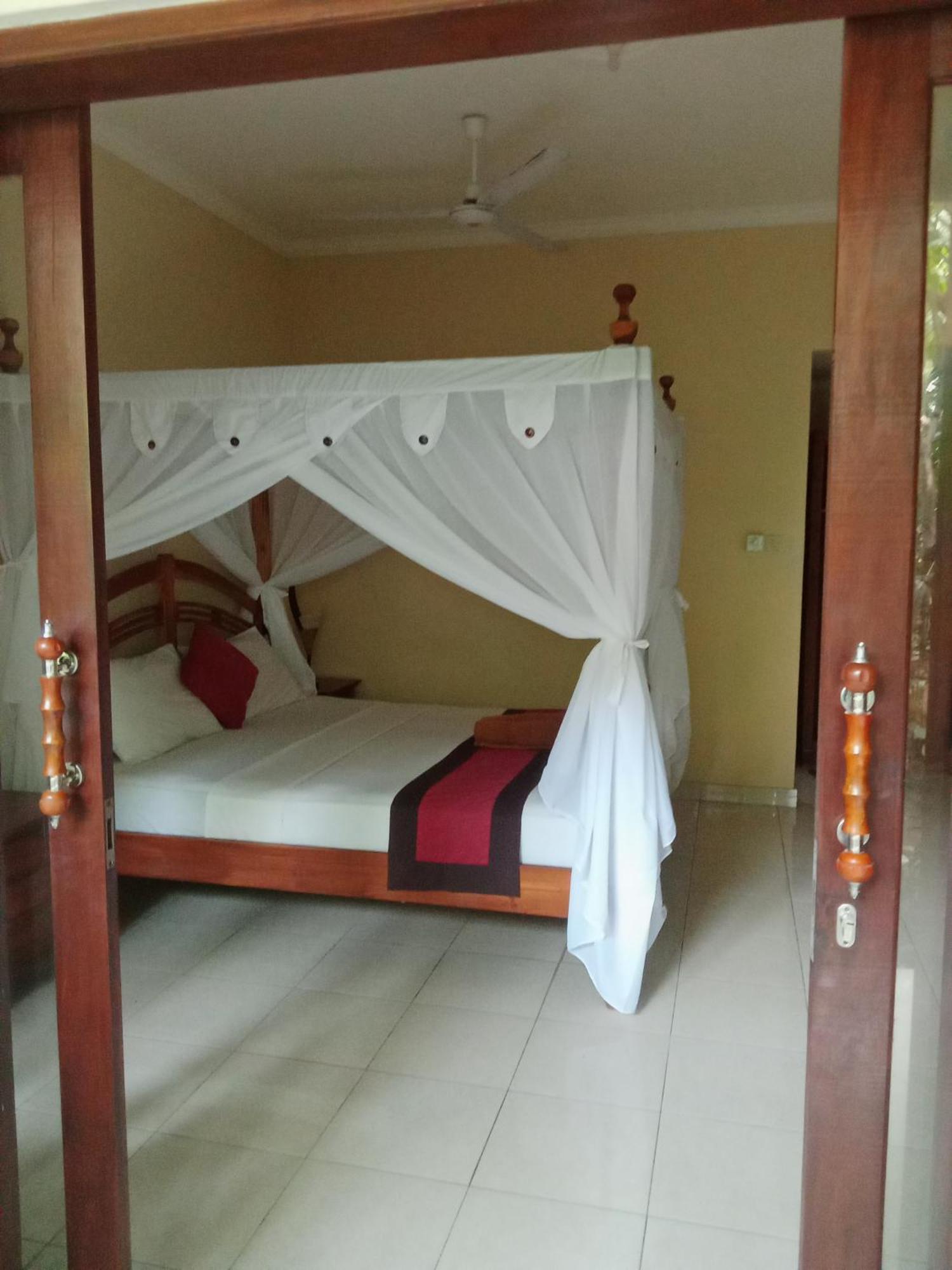 Pondok Aldi Hostel Amed Exteriér fotografie