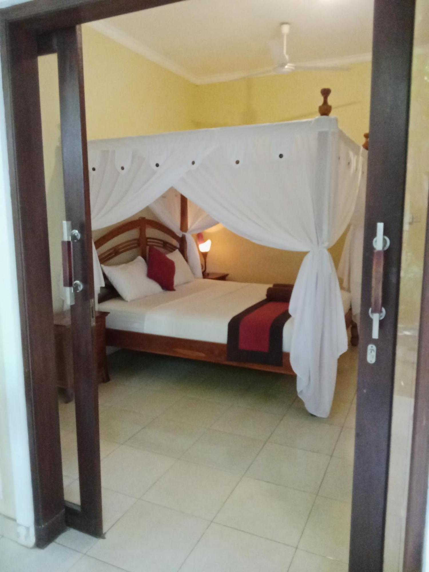 Pondok Aldi Hostel Amed Exteriér fotografie