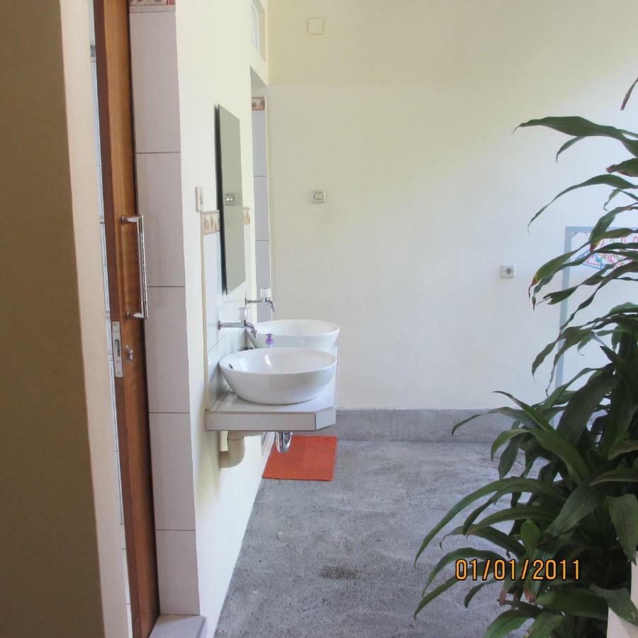Pondok Aldi Hostel Amed Exteriér fotografie